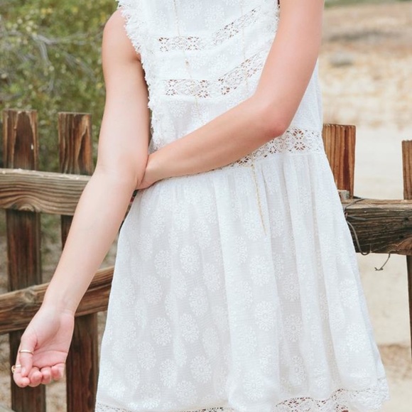 MINKPINK Dresses & Skirts - MINKPINK • NWT Cream Lace Apron Dress
